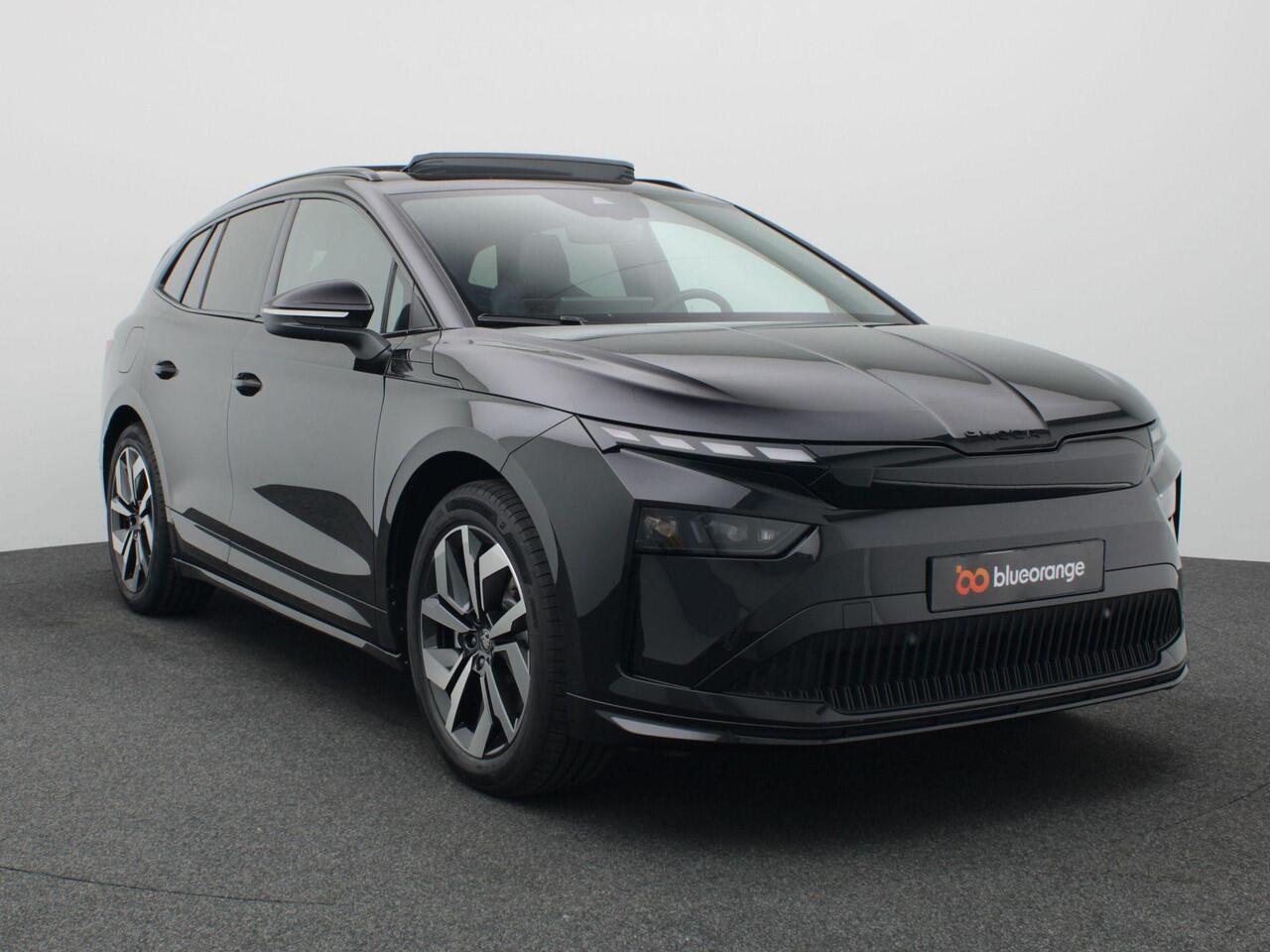 Skoda Enyaq iV 85 Sportline 286PK Aut. Pano-Schuifkanteldak, Warmtepomp, Achteruitrijcamera, Navigatie, Keyless, Matrix-LED, Stoel-Stuurverwarming, Trekhaak, 20" LM Velgen