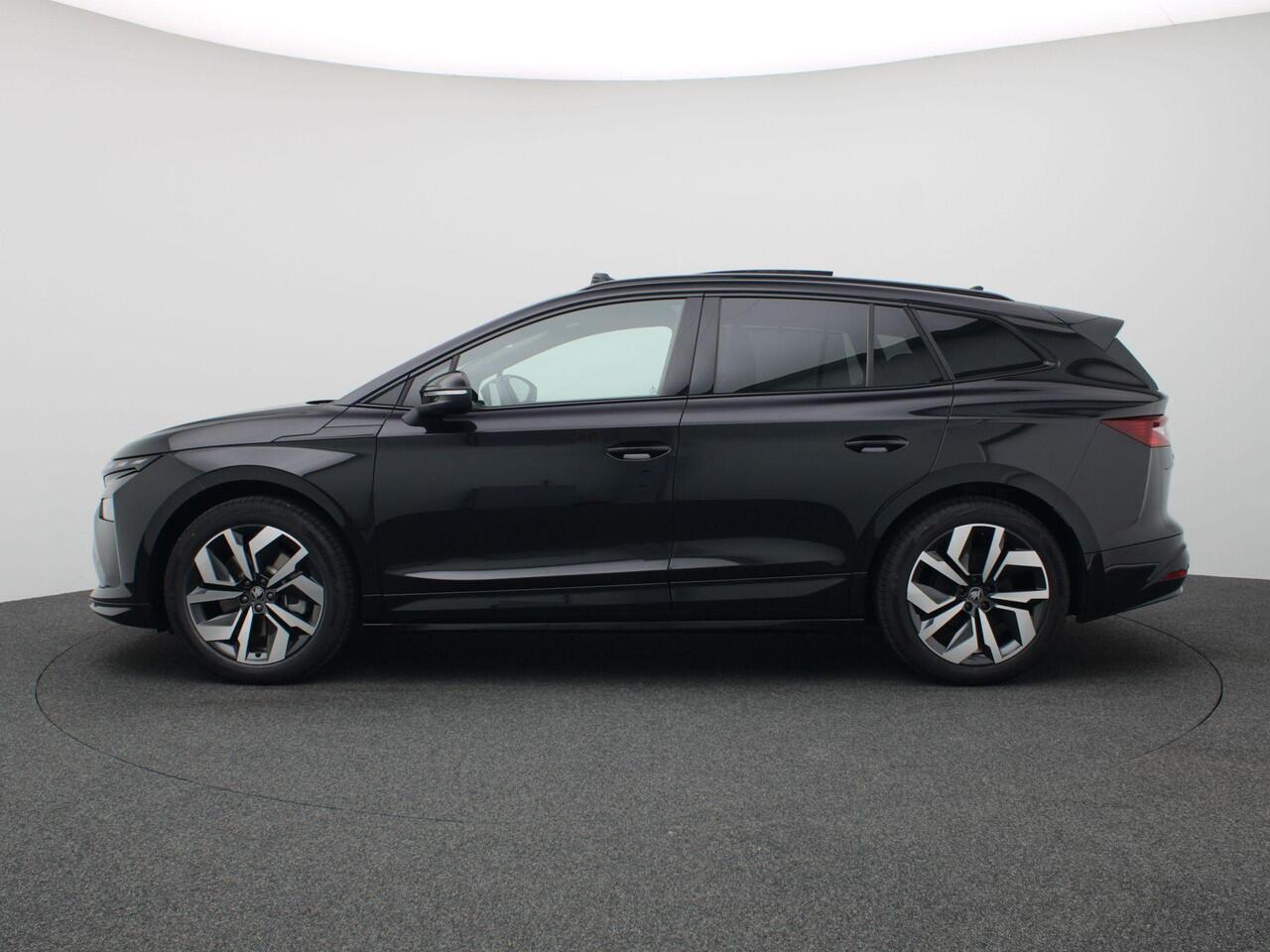 Skoda Enyaq iV 85 Sportline 286PK Aut. Pano-Schuifkanteldak, Warmtepomp, Achteruitrijcamera, Navigatie, Keyless, Matrix-LED, Stoel-Stuurverwarming, Trekhaak, 20" LM Velgen