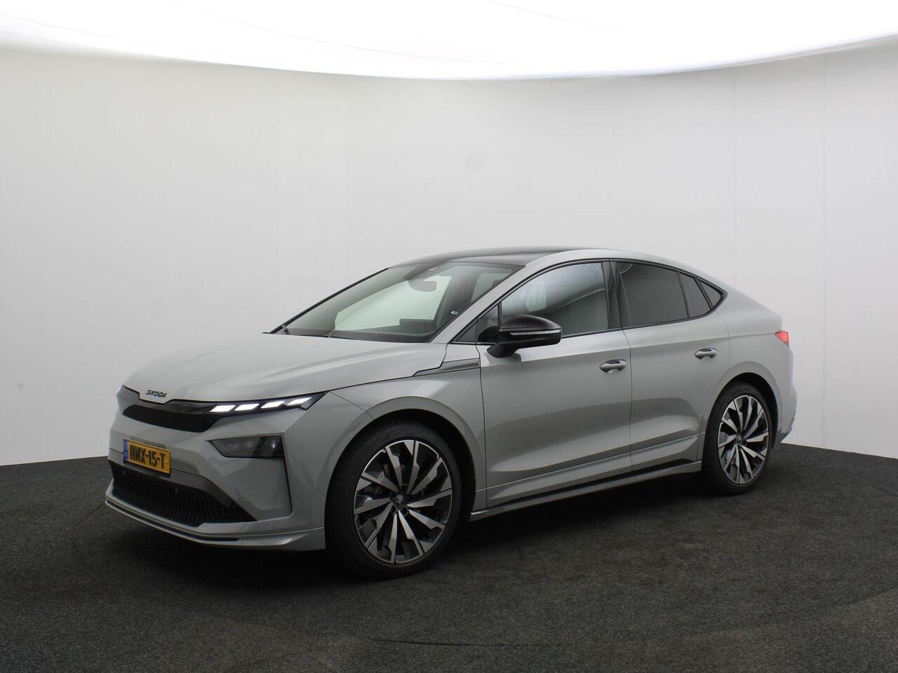 Skoda Enyaq iV Coupé 60 Sportline 204pk Automaat Adaptive cruise control, Achteruitrijcamera, Panoramadak, Navigatie, Stuurwiel verwarmd, Stoelverwarming, LED matrix koplampen, Parkeersensoren