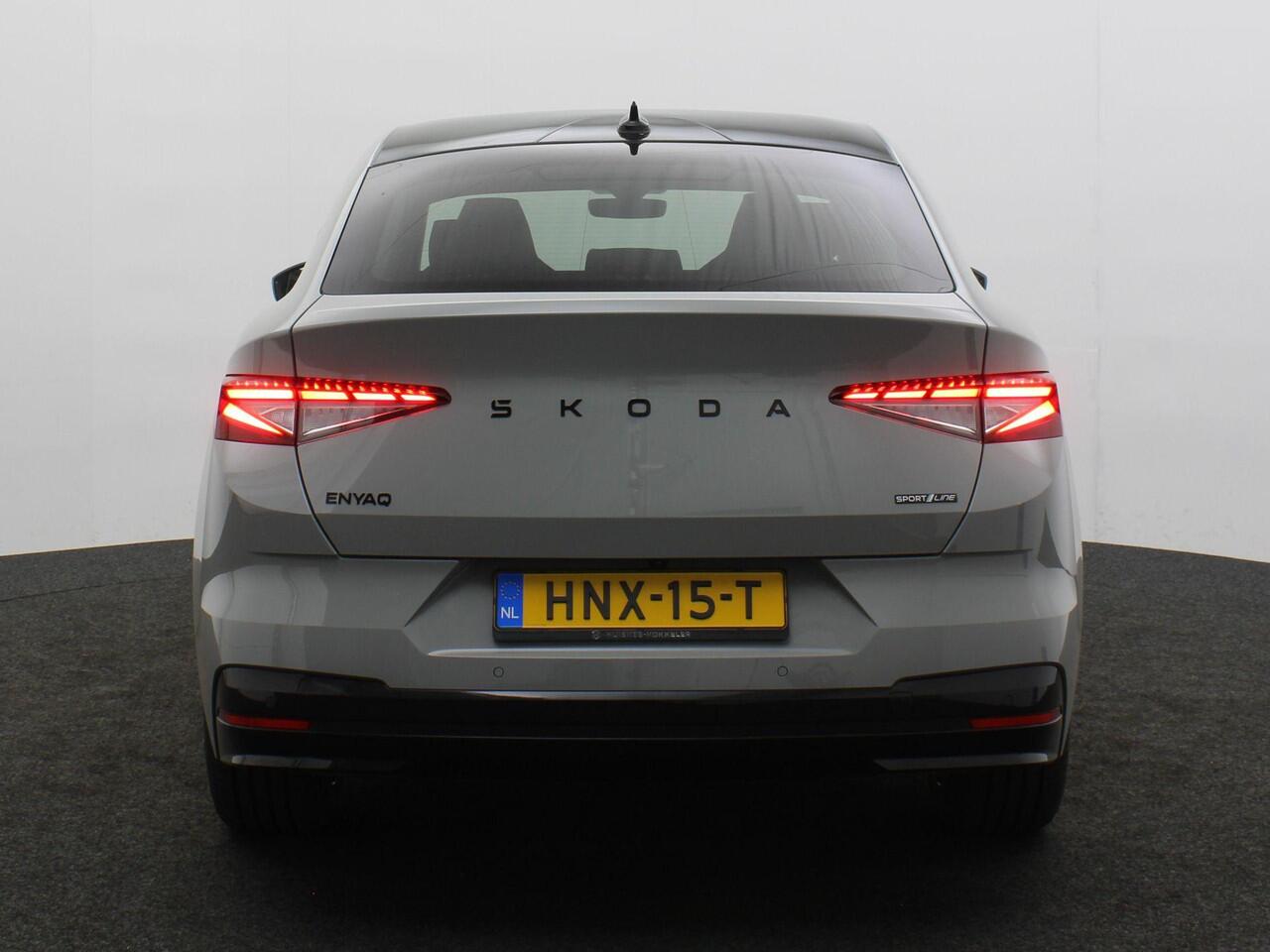 Skoda Enyaq iV Coupé 60 Sportline 204pk Automaat Adaptive cruise control, Achteruitrijcamera, Panoramadak, Navigatie, Stuurwiel verwarmd, Stoelverwarming, LED matrix koplampen, Parkeersensoren