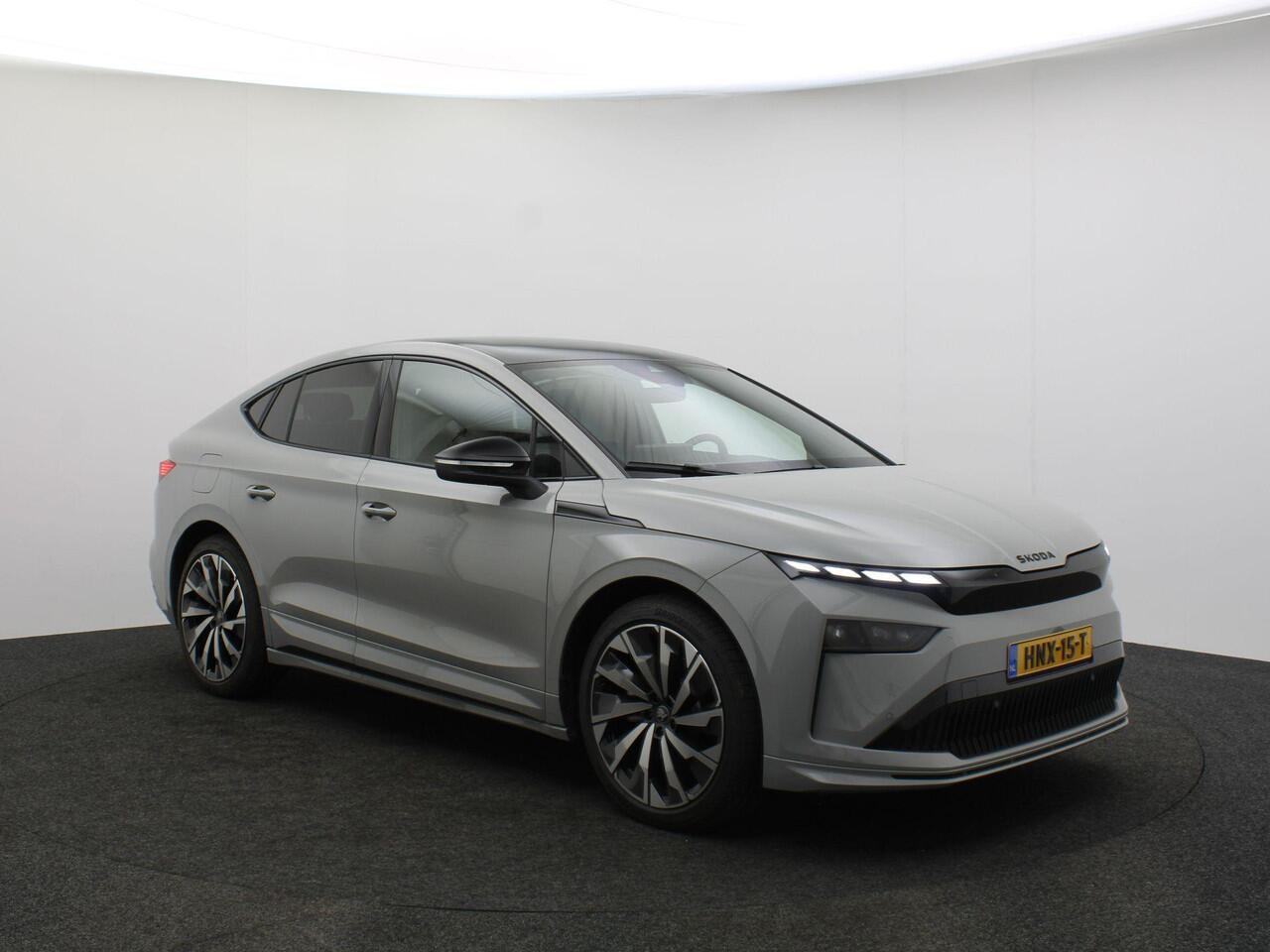 Skoda Enyaq iV Coupé 60 Sportline 204pk Automaat Adaptive cruise control, Achteruitrijcamera, Panoramadak, Navigatie, Stuurwiel verwarmd, Stoelverwarming, LED matrix koplampen, Parkeersensoren