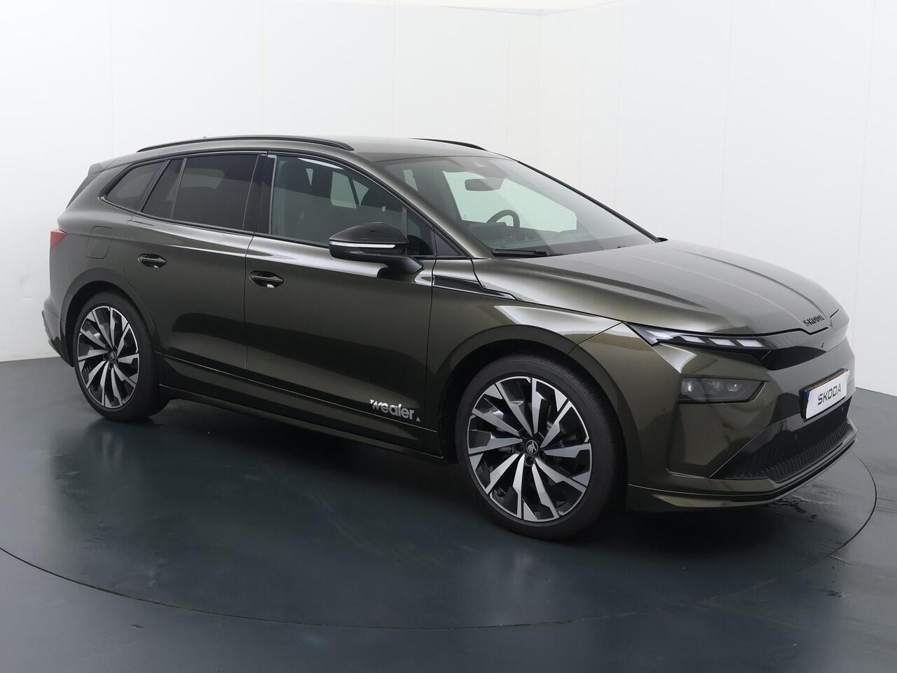 Skoda Enyaq iV 60 Sportline 204 PK | 21" lichtmetalen velgen | Trekhaak | Head-Up Display | Light band | Canton Sound | 360 graden camera |