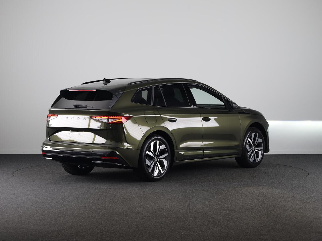 Skoda Enyaq iV 60 Sportline 204 pk | Panoramadak | Adaptive Cruise Control | Blind Spot |