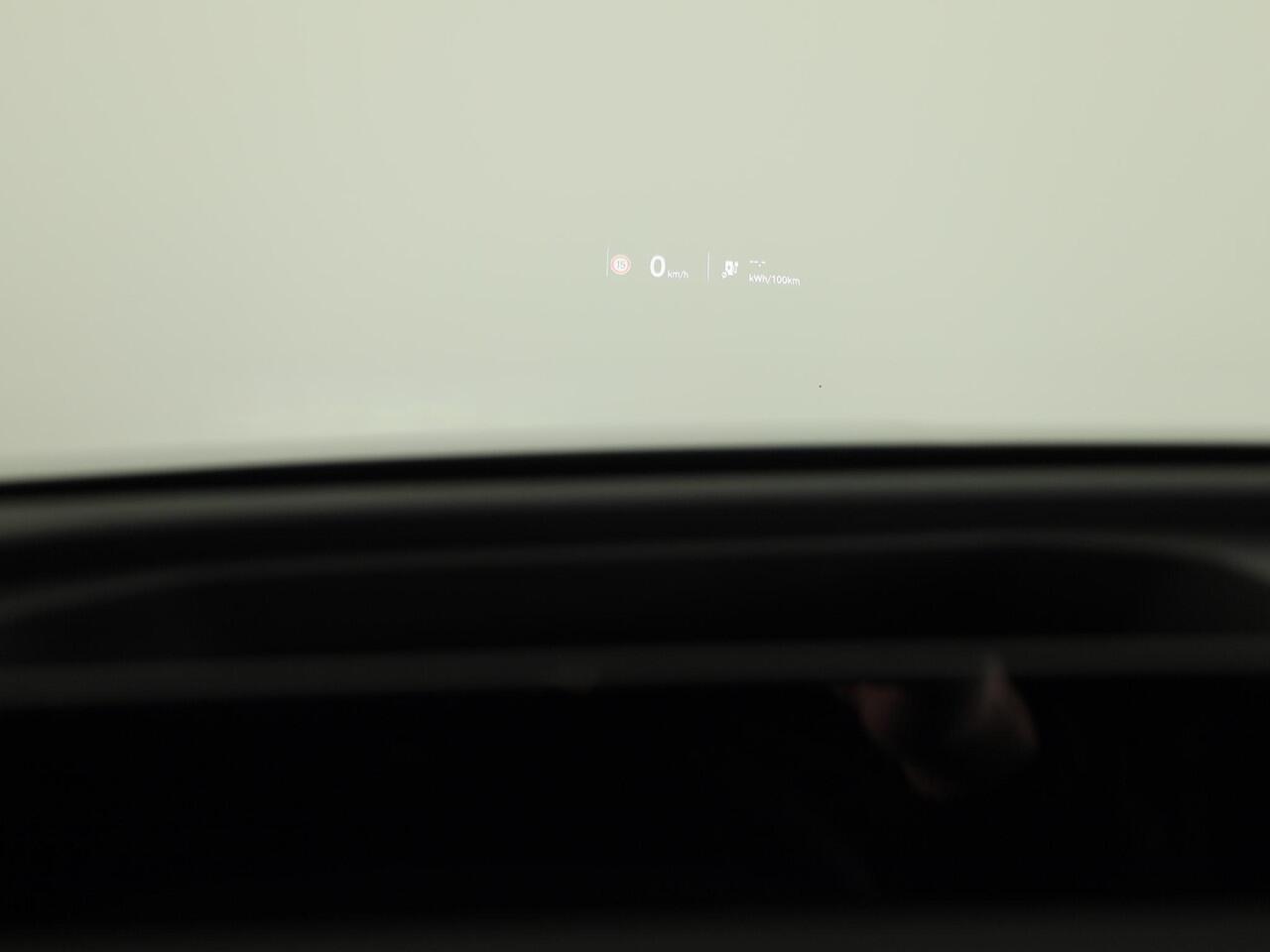 Skoda Enyaq iV 60 Sportline 204pk | Panoramadak | Light Band | Head up | Canton Sound | Elek. stoel | Adaptive Cruise | Blind spot