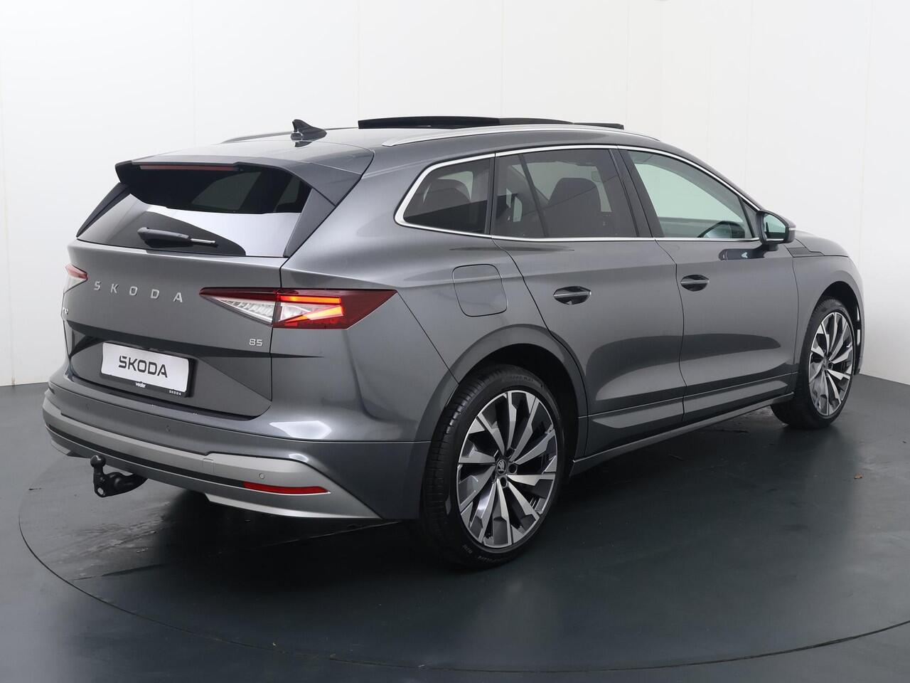 Skoda Enyaq iV 85 Selection 286 PK | Panoramadak | 21" Lichtmetalen velgen | Trekhaak