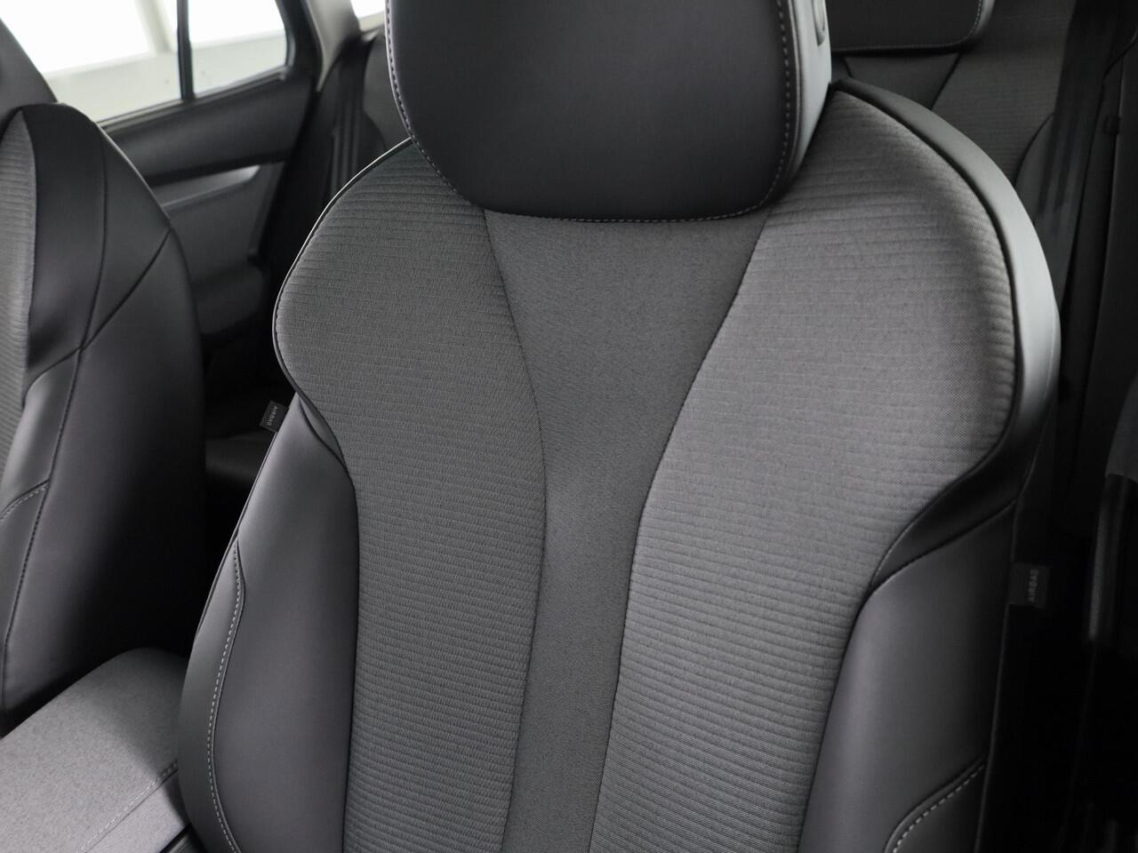 Skoda Enyaq iV 85 Business Edition 286pk | Panoramadak | Elek. stoel |