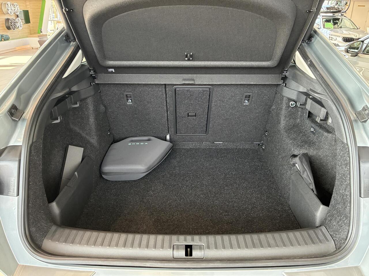 Skoda Enyaq iV Coupé 85 Business Edition 286 PK | Trekhaak | Lounge interieur | 21"lichtmetalen velgen |