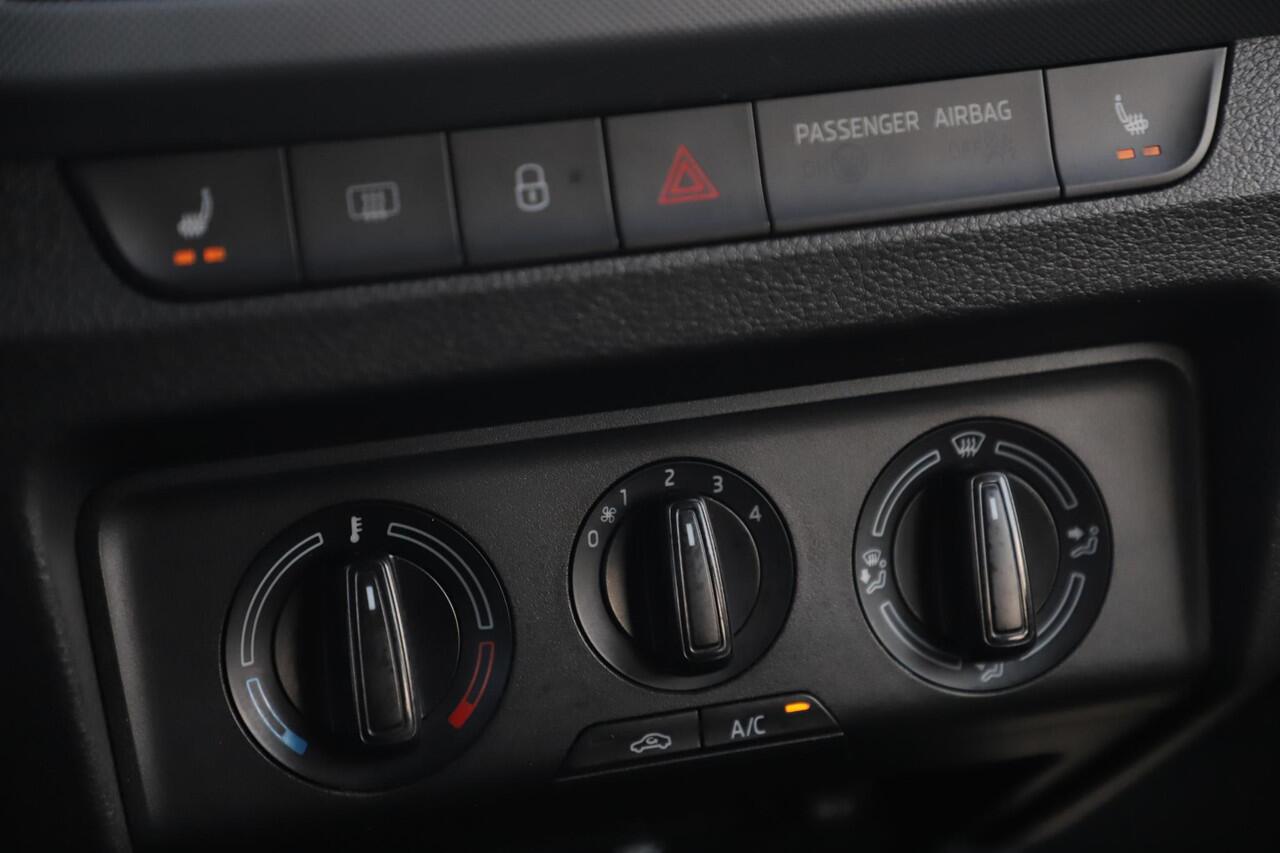 Skoda FABIA Combi 1.0 TSI Drive 95PK Airco Radio Stoelverwarming Elektrische Ramen