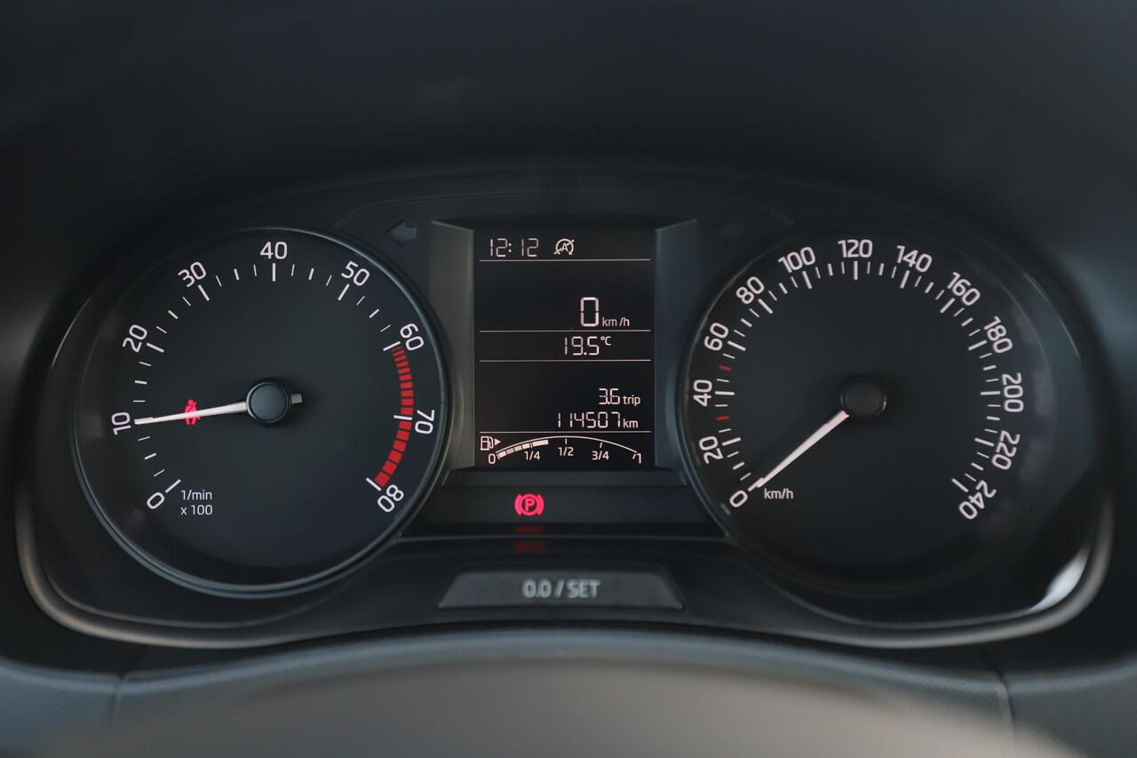 Skoda FABIA Combi 1.0 TSI Drive 95PK Airco Radio Stoelverwarming Elektrische Ramen