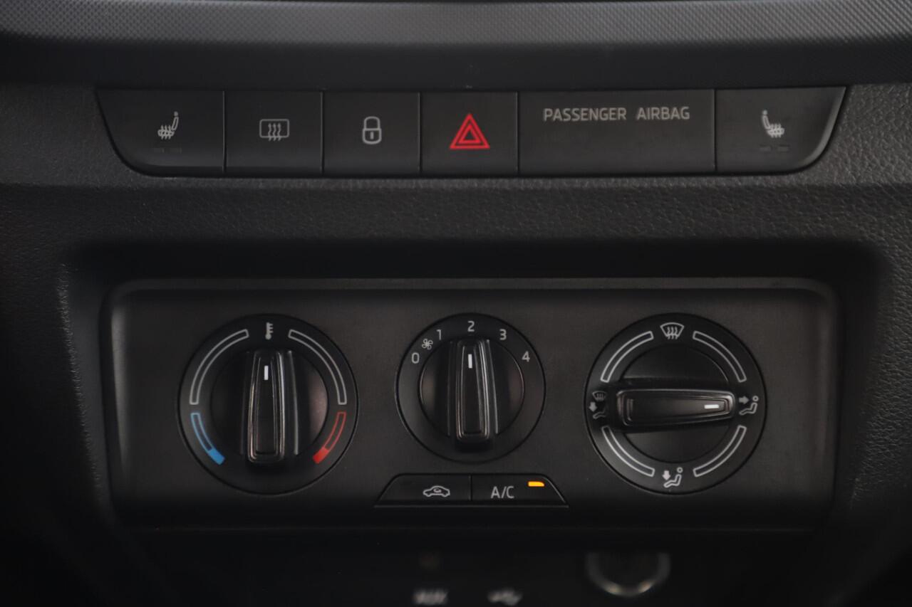 Skoda FABIA Combi 1.0 TSI Drive 95PK Radio Airco Stoelverwarming Parkeersensor