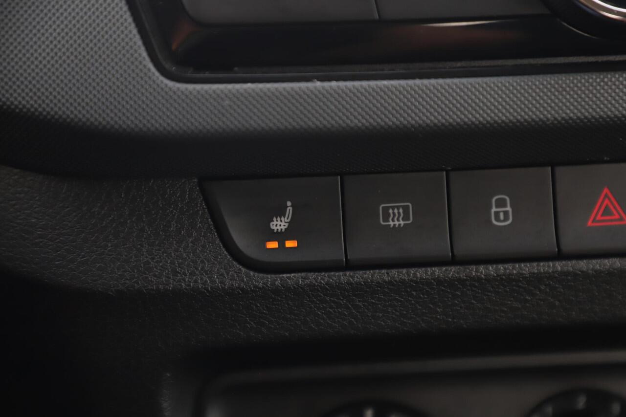 Skoda FABIA Combi 1.0 TSI Drive 95PK Radio Airco Stoelverwarming Parkeersensor