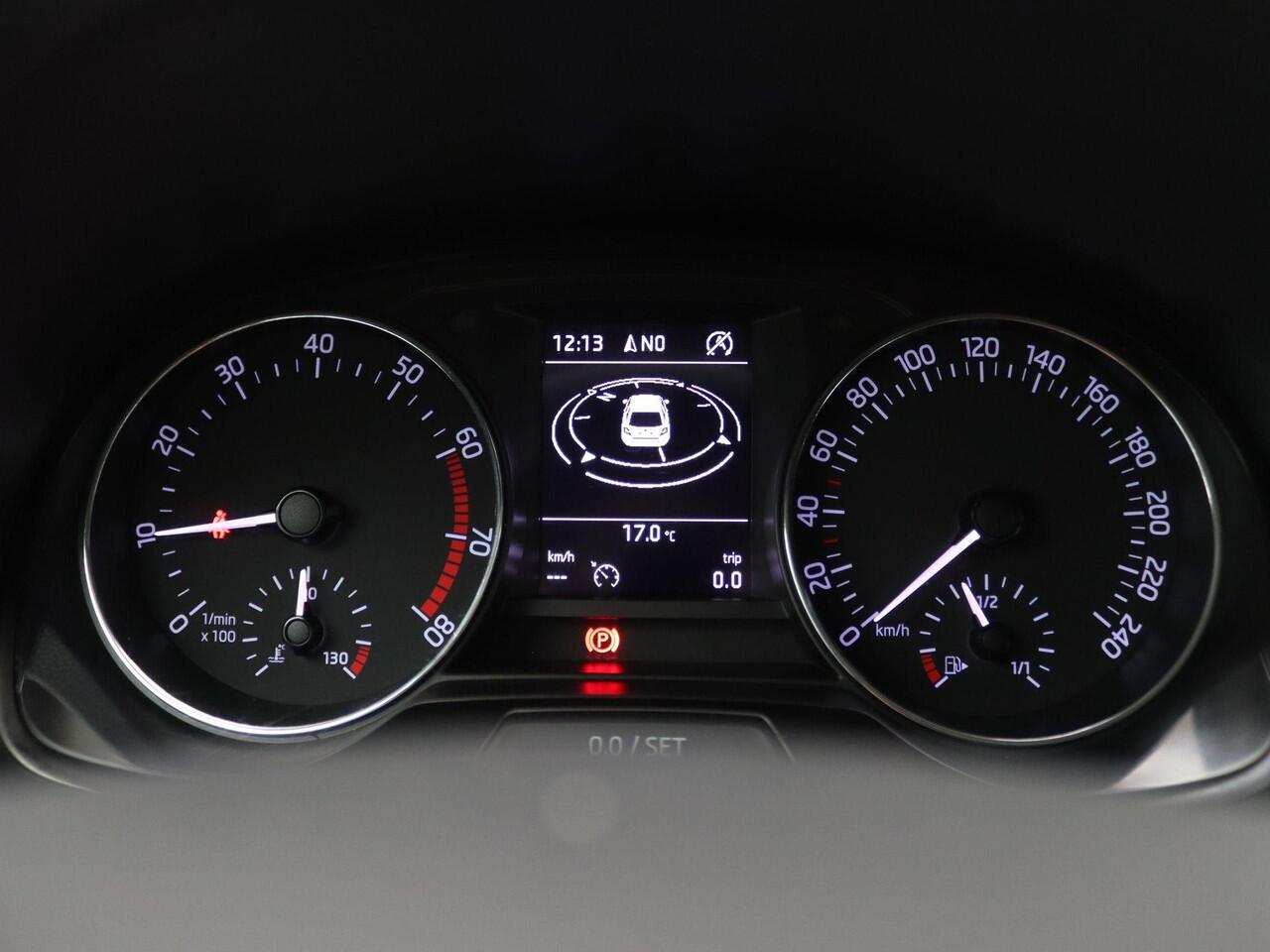 Skoda FABIA Combi 1.0 TSI Clever 95PK Trekhaak, Stoelverwarming, Climate control, Cruise control, Parkeersensoren achter, Navi, 16" LM Velgen