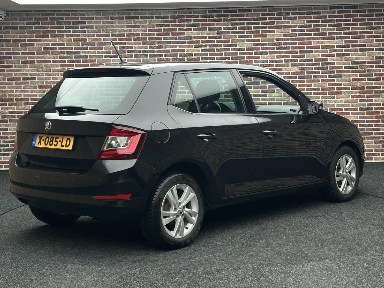 Skoda FABIA 1.0 Business Edition Cruise Control Led Airco