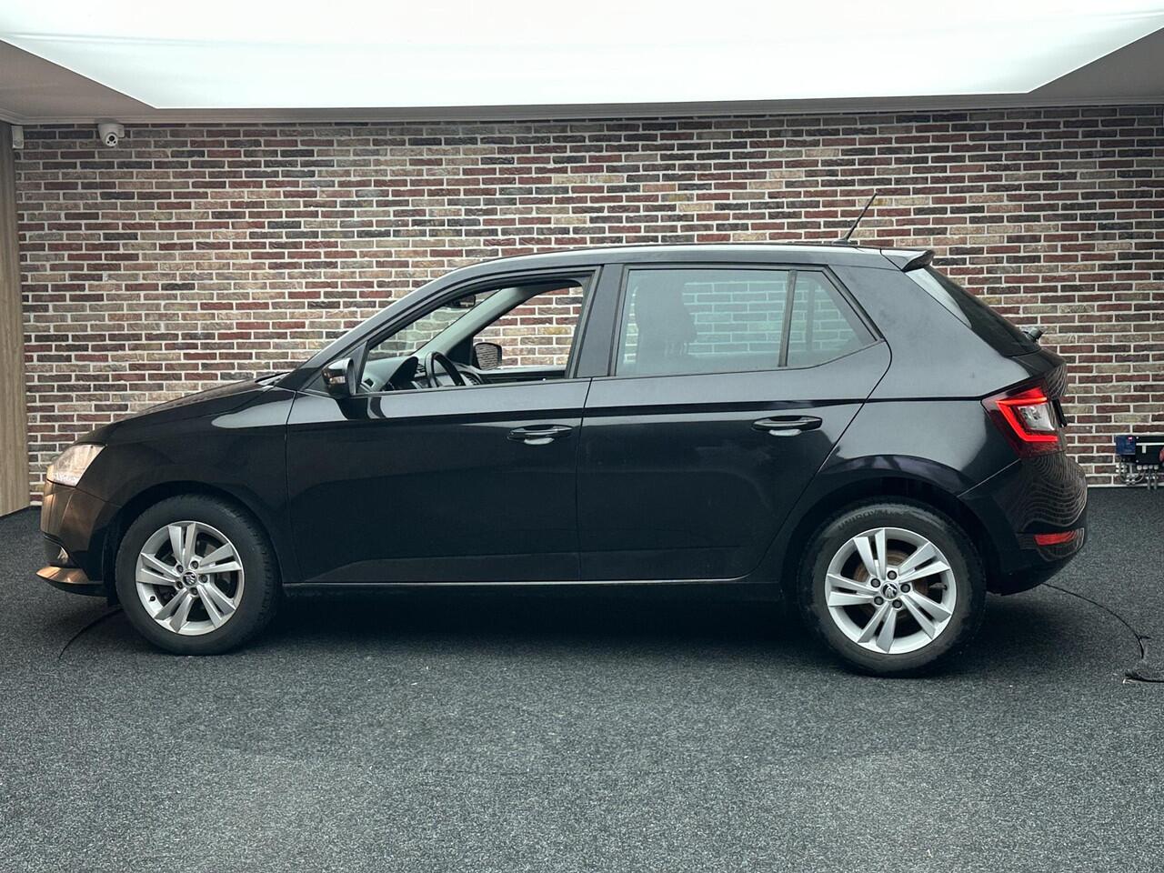 Skoda FABIA 1.0 Business Edition Cruise Control Led Airco