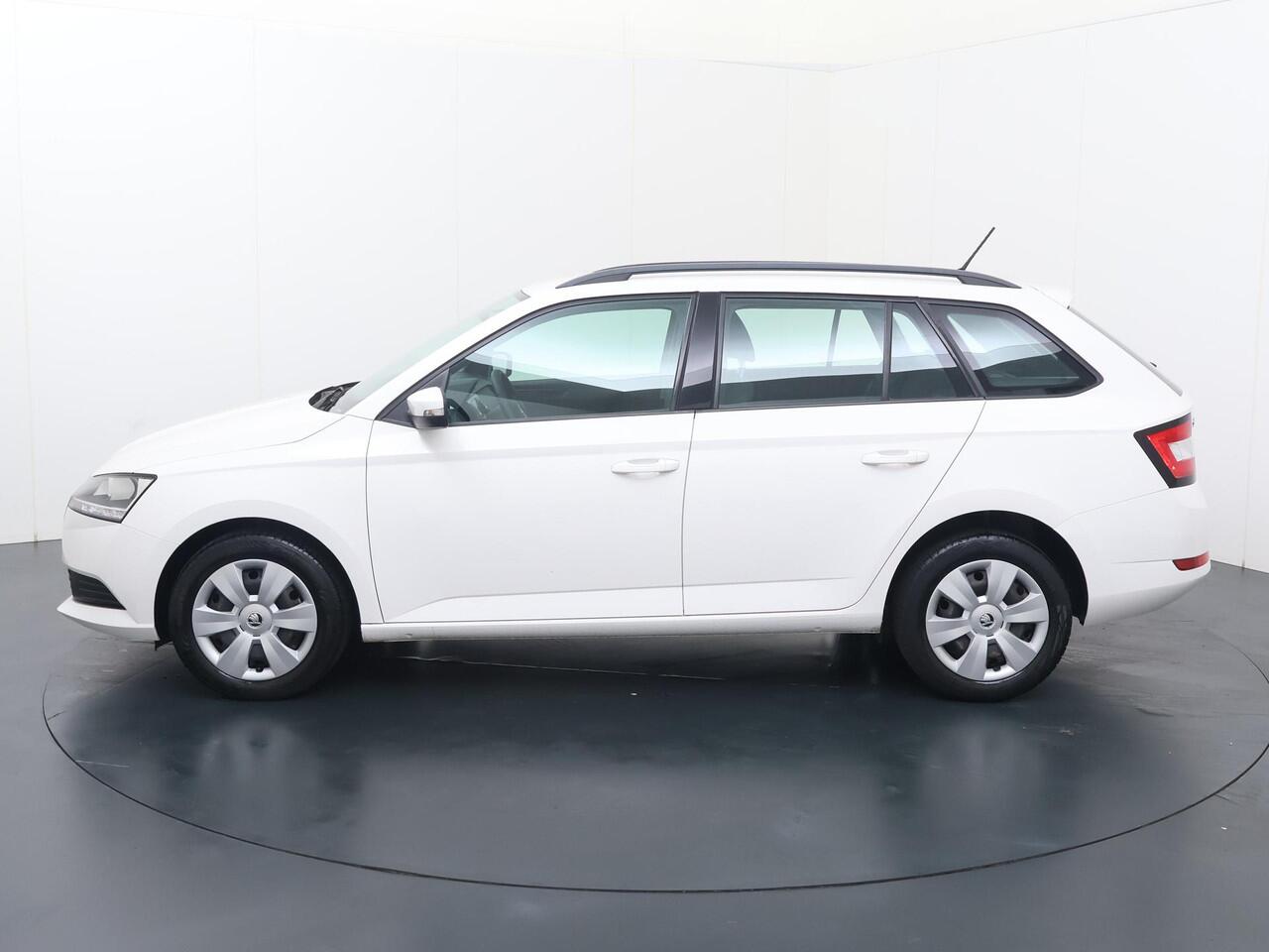 Skoda FABIA Combi 1.0 Active | 75 PK | Cruise control | Airco | Apple Carplay/Android Auto |