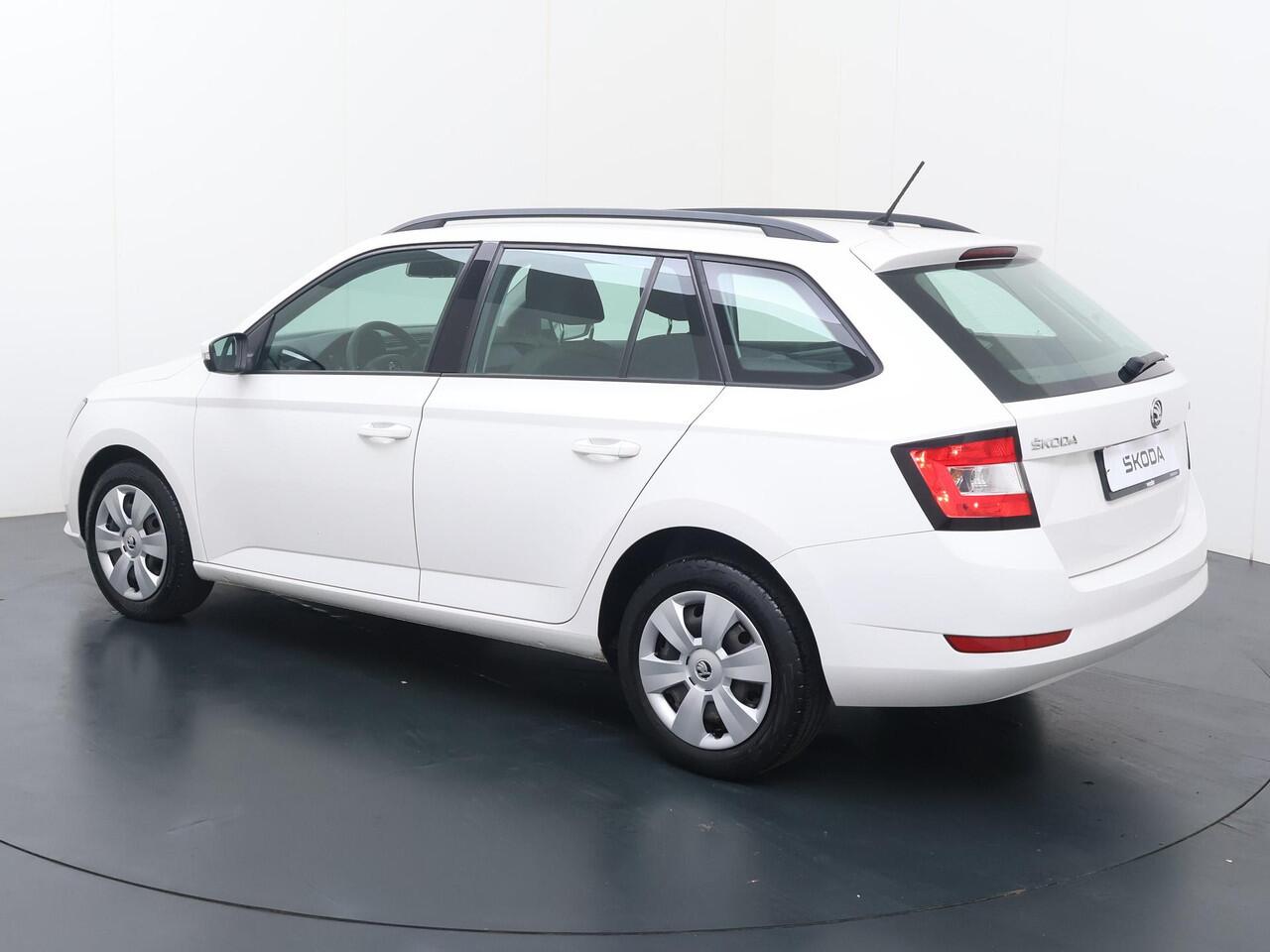 Skoda FABIA Combi 1.0 Active | 75 PK | Cruise control | Airco | Apple Carplay/Android Auto |