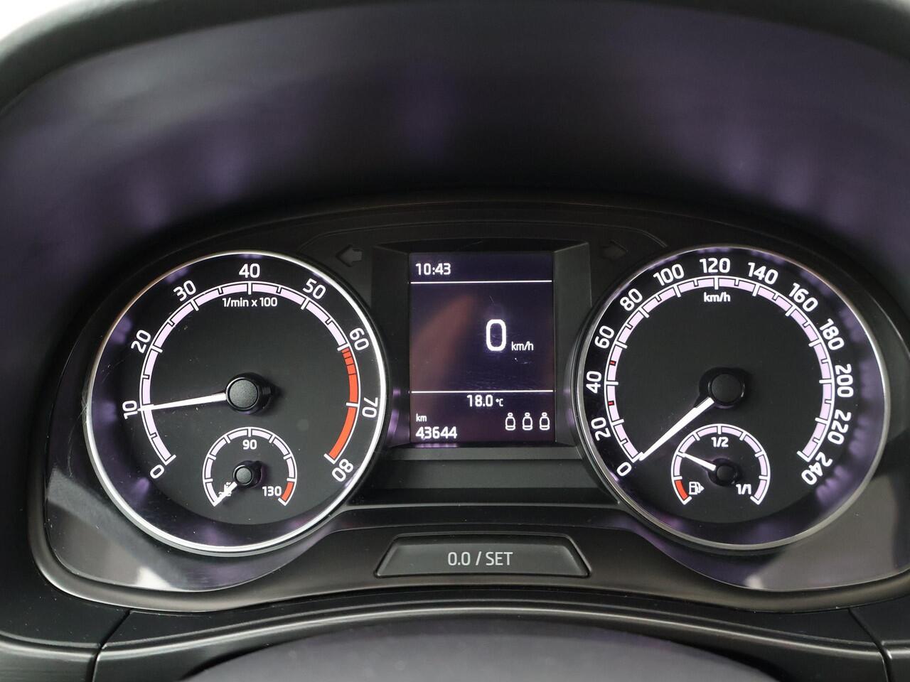 Skoda FABIA Combi 1.0 TSI Business Edition | 95 PK | Climate control | Cruise control | Apple Carplay/Android Auto |