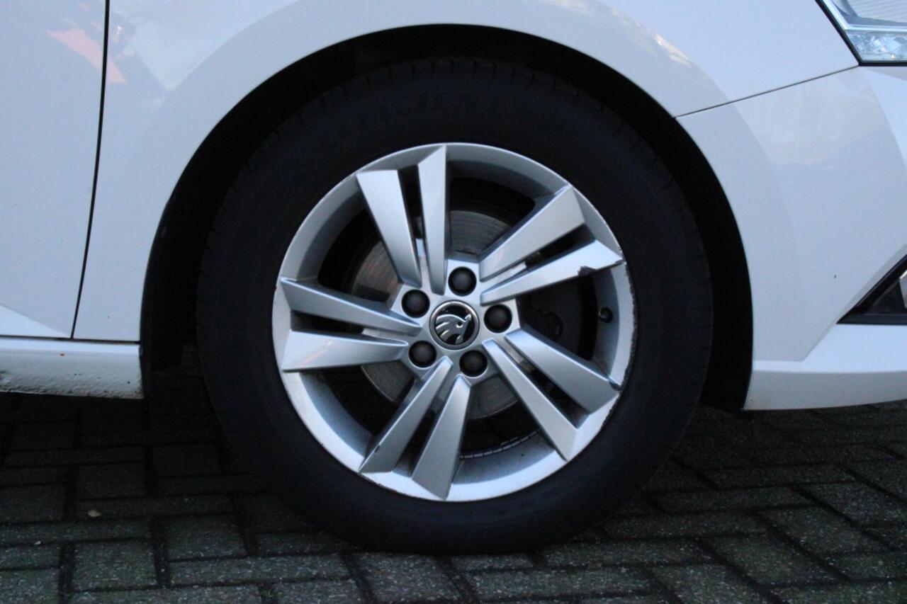 Skoda FABIA Combi + Trekhaak 1.0 TSI Style