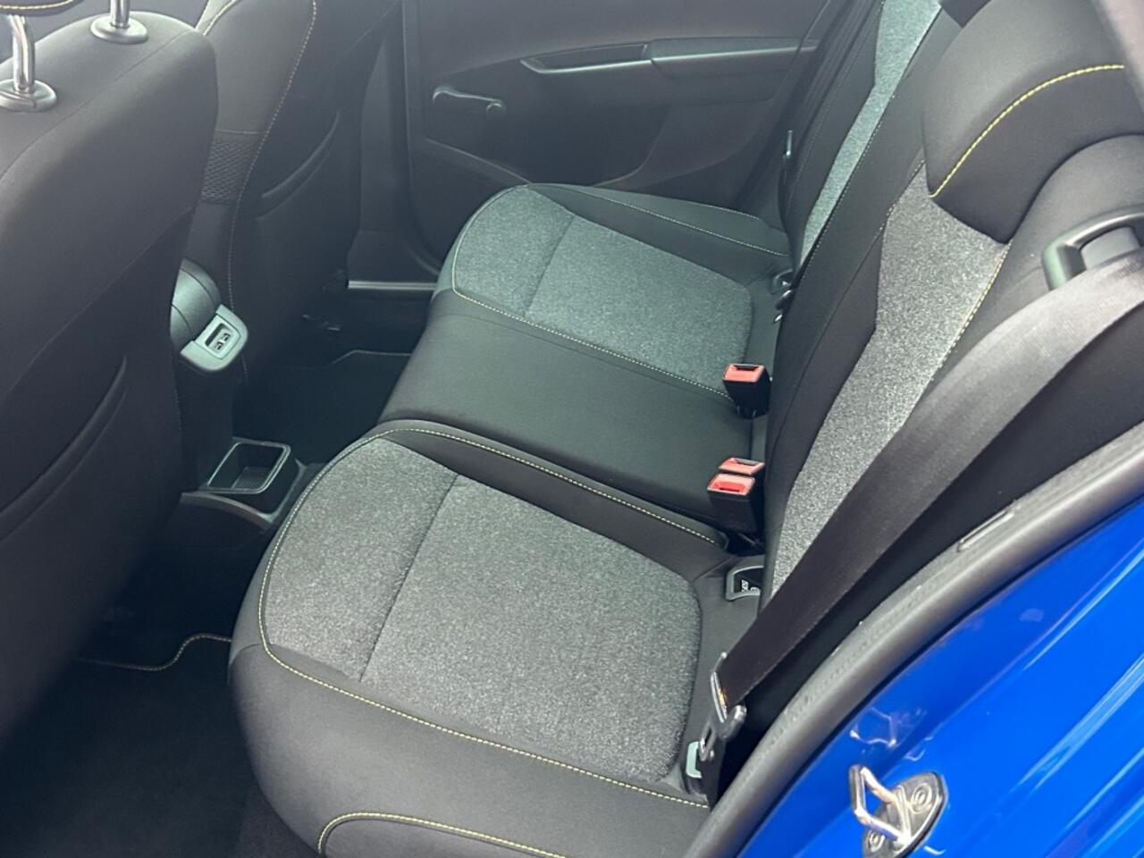 Skoda FABIA SKODA FABIA COMBI 1.0 TSI BNS EDITION ECC NAVIPANODAK LED