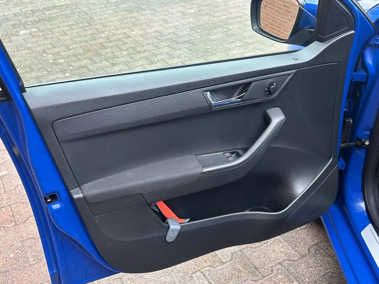 Skoda FABIA SKODA FABIA COMBI 1.0 TSI BNS EDITION ECC NAVIPANODAK LED