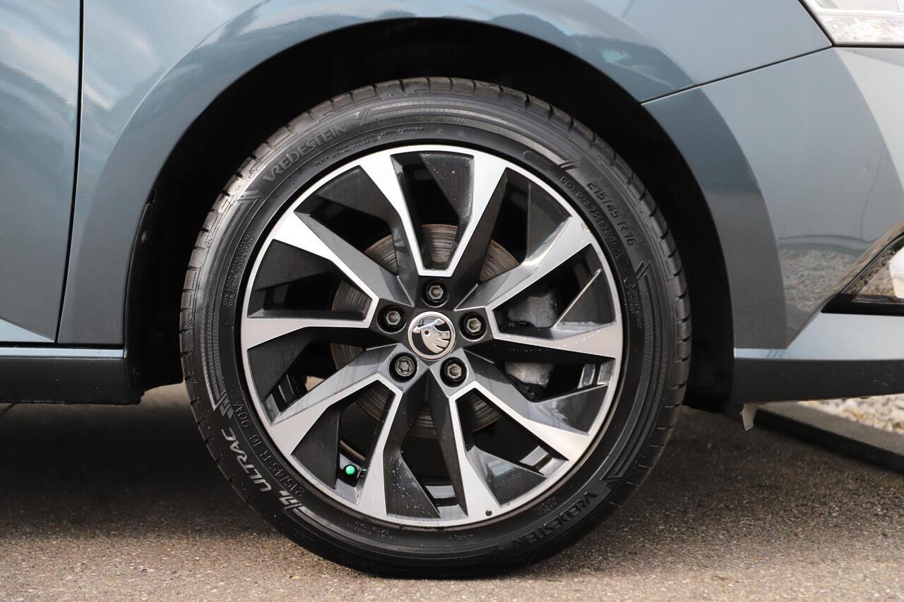 Skoda FABIA Combi 1.0 TSI Business Edition 95PK Trekhaak 16 inch LMV Navigatie Carplay Android Airco Cruise Control Parkeersensor Getint Glas