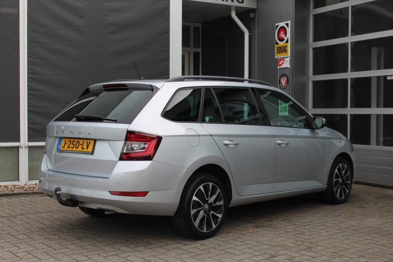 Skoda FABIA 1.0 TSI BUSINESS EDITION CLIMA CRUISE NAVI PDC TREKHAAK