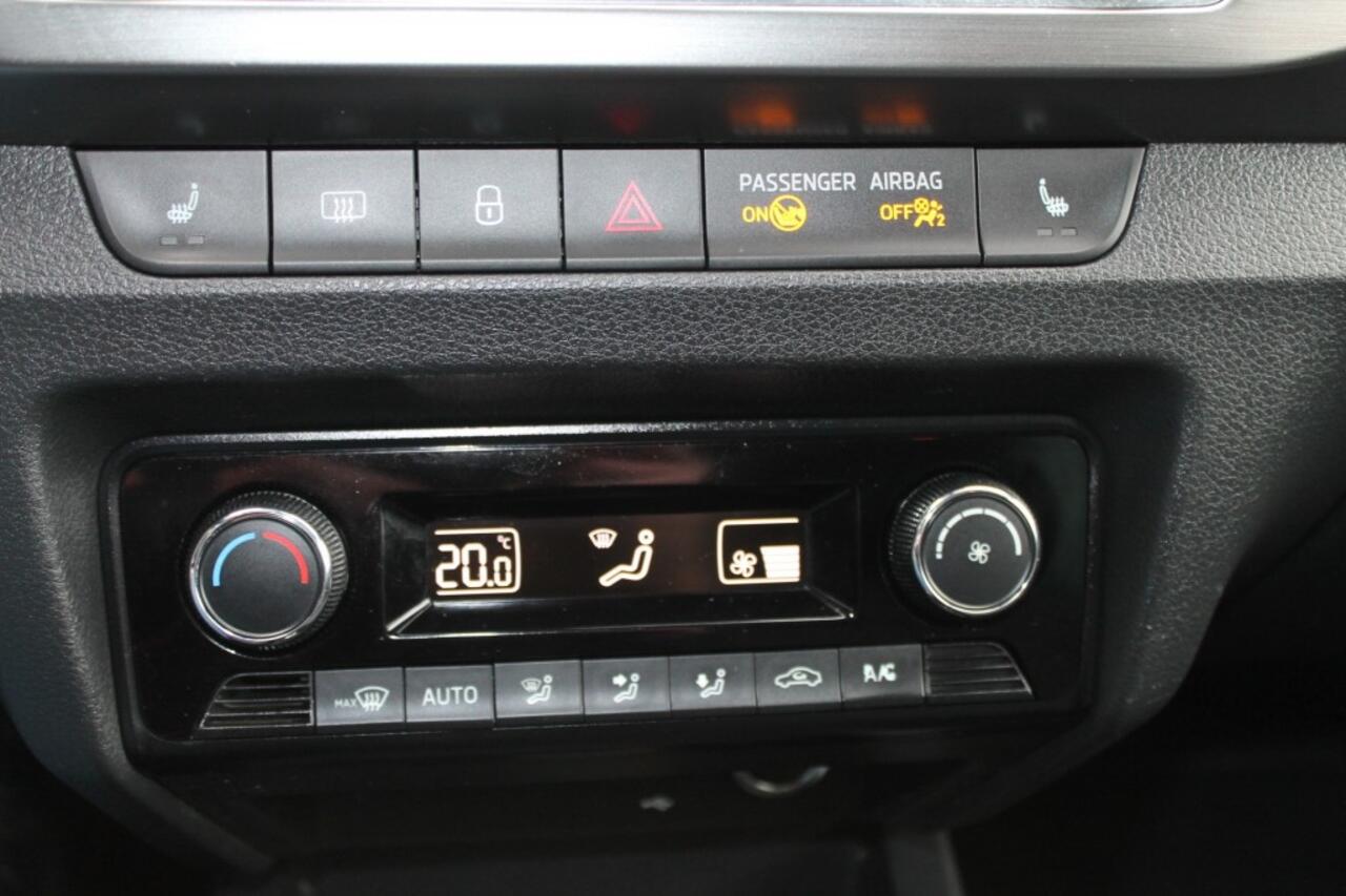 Skoda FABIA 1.0 TSI BUSINESS EDITION CLIMA CRUISE NAVI PDC TREKHAAK