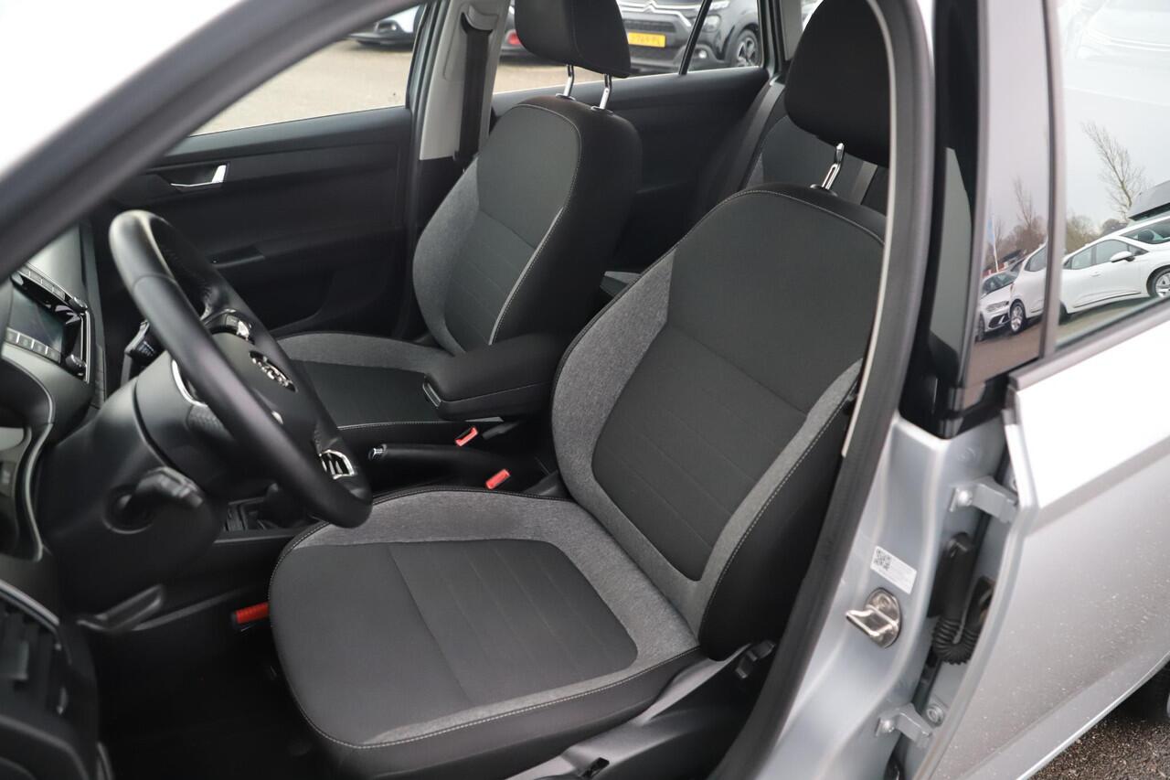 Skoda FABIA Combi 1.0 TSI Business Edition 95PK 16 inch LMV Navigatie Carplay LED Cruise Control