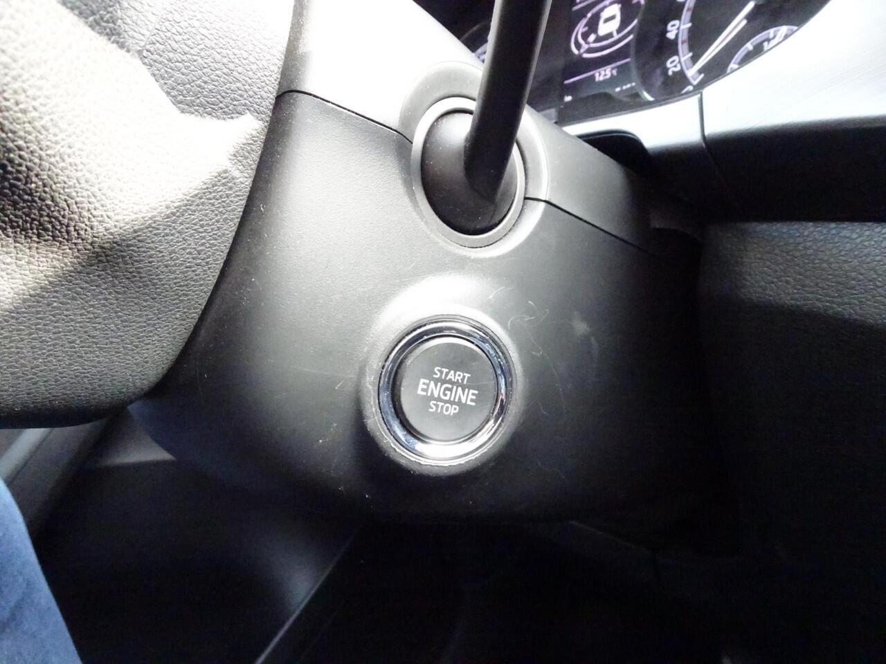 Skoda FABIA 1.0 TSI Style Cruise control | Apple CarPlay | Keyless start/ parkeer sensoren