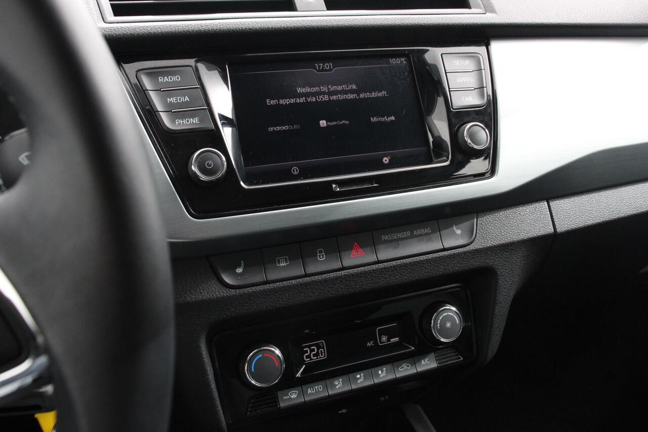 Skoda FABIA Combi 1.0 TSI DSG Ambition | Navigatie | App Connect | Camera | Cruise Control | Extra getint glas | Dab