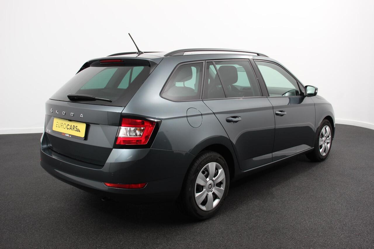 Skoda FABIA Combi 1.0 TSI DSG Ambition | Navigatie | App Connect | Camera | Cruise Control | Extra getint glas | Dab