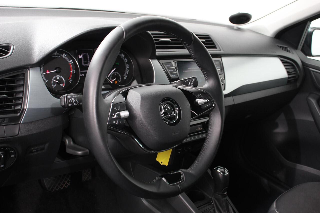 Skoda FABIA Combi 1.0 TSI DSG Ambition | Navigatie | App Connect | Camera | Cruise Control | Extra getint glas | Dab