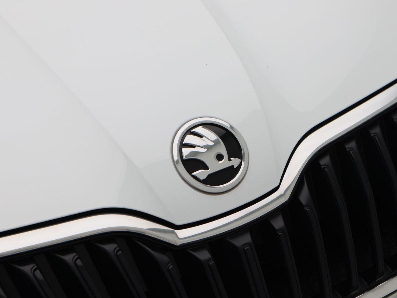 Skoda FABIA Combi 1.0 TSi Business Edition | Trekhaak | Airco | Cruise Control | Navigatiesysteem | 16 Inch