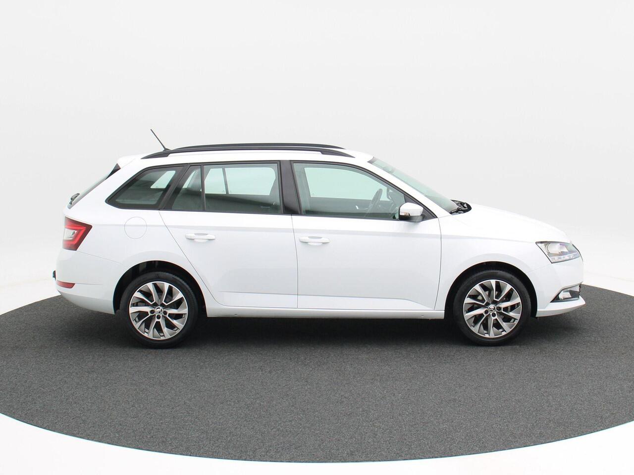 Skoda FABIA Combi 1.0 TSi Business Edition | Trekhaak | Airco | Cruise Control | Navigatiesysteem | 16 Inch