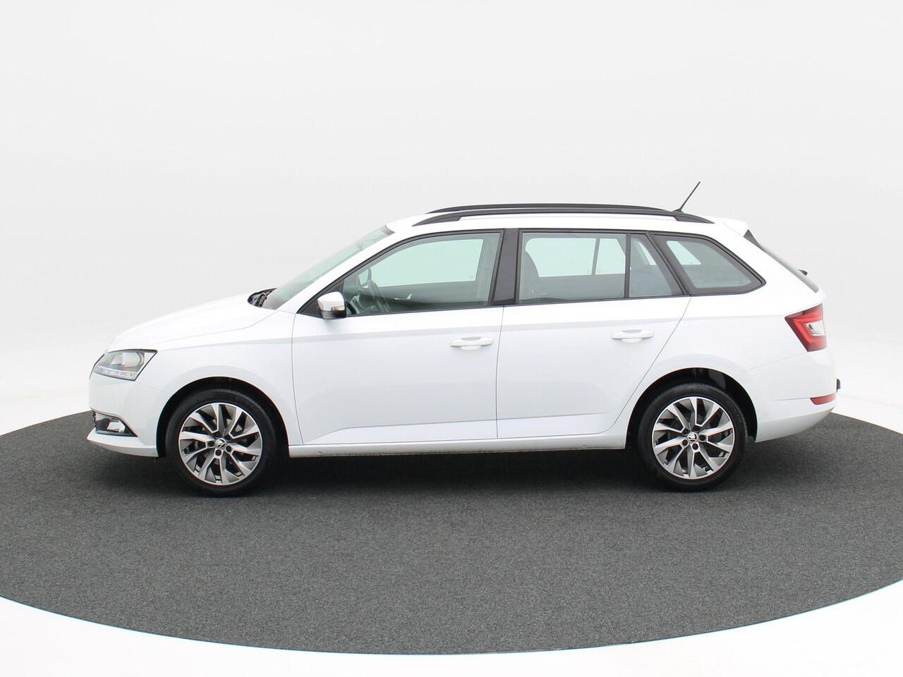 Skoda FABIA Combi 1.0 TSi Business Edition | Trekhaak | Airco | Cruise Control | Navigatiesysteem | 16 Inch
