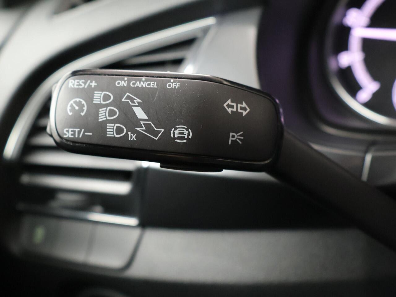 Skoda FABIA Combi 1.0 TSI Business Edition | 95 PK | Cruise control | Airco | Apple Carplay/Android Auto |