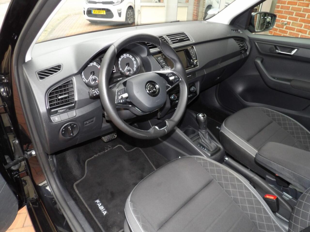 Skoda FABIA 1.0 TSI DSG7 Ambition station NAVI