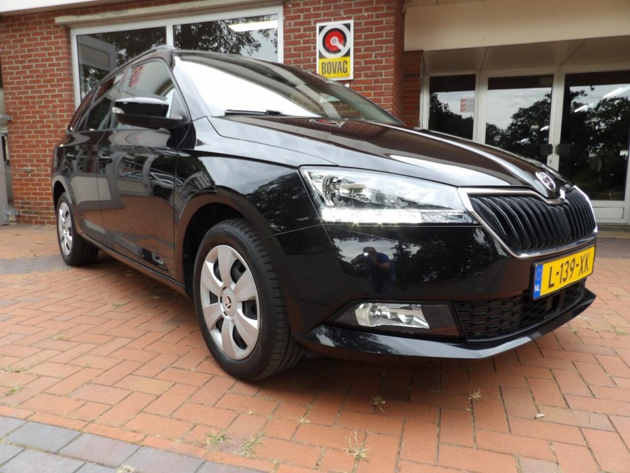 Skoda FABIA 1.0 TSI DSG7 Ambition station NAVI