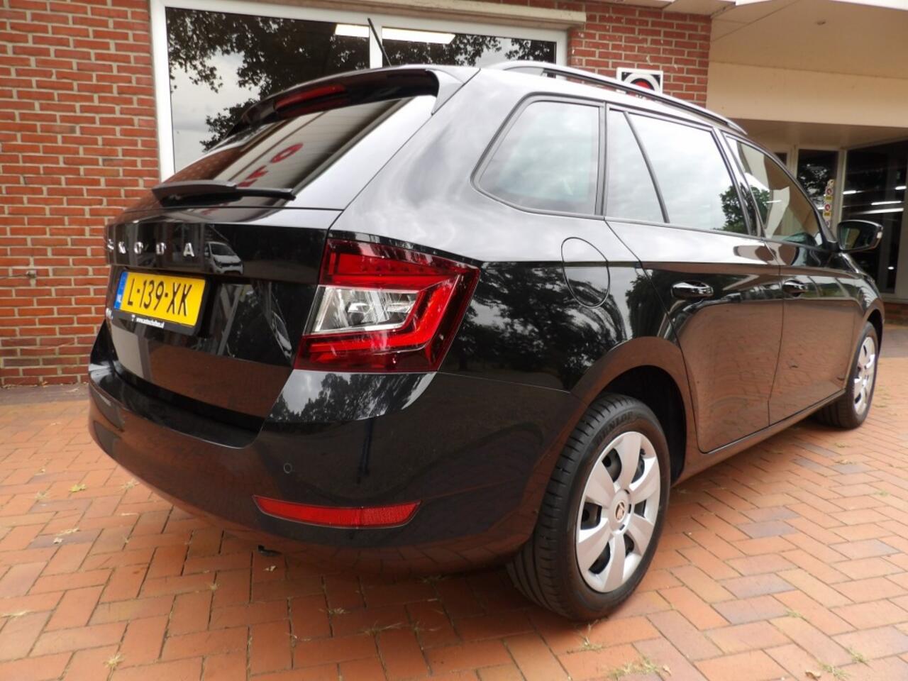 Skoda FABIA 1.0 TSI DSG7 Ambition station NAVI