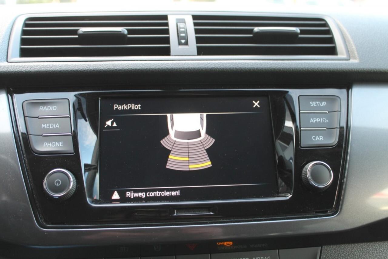 Skoda FABIA 1.0 TSI BUSINESS EDITION AIRCO ANDROIDAUTO/APPLECARPLAY CRUISECONTROLE