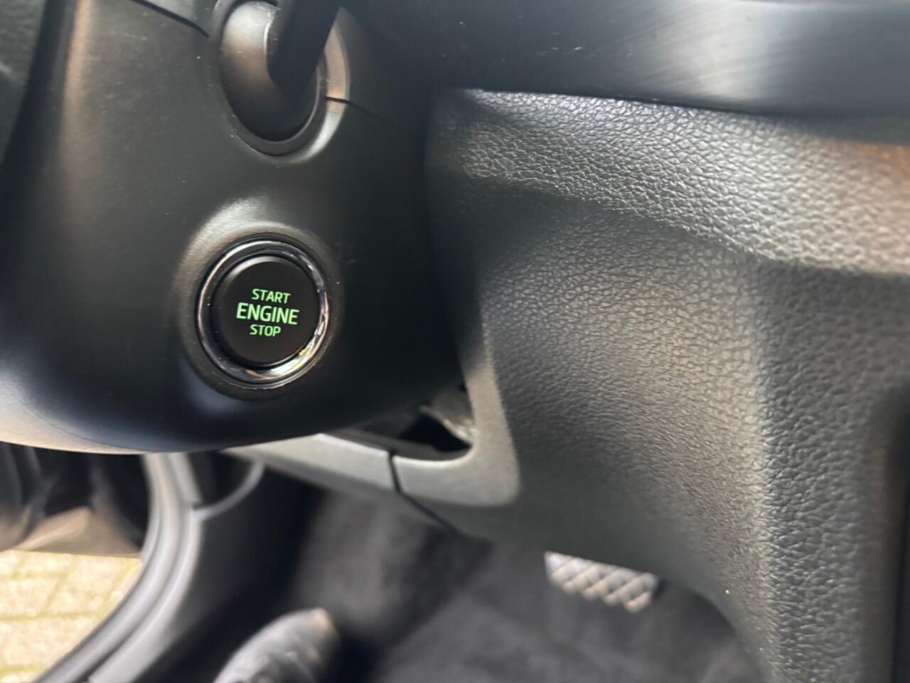 Skoda FABIA 1.0 TSI STYLE NAVI AIRCO PDC