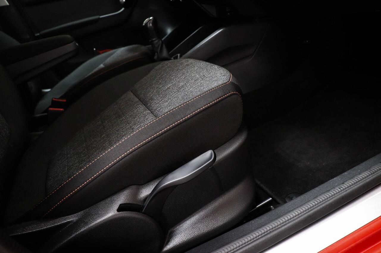 Skoda FABIA Combi 1.0 TSI Business Edition | NAVIGATIE PACK | DAB | SMARTLINK | PDC