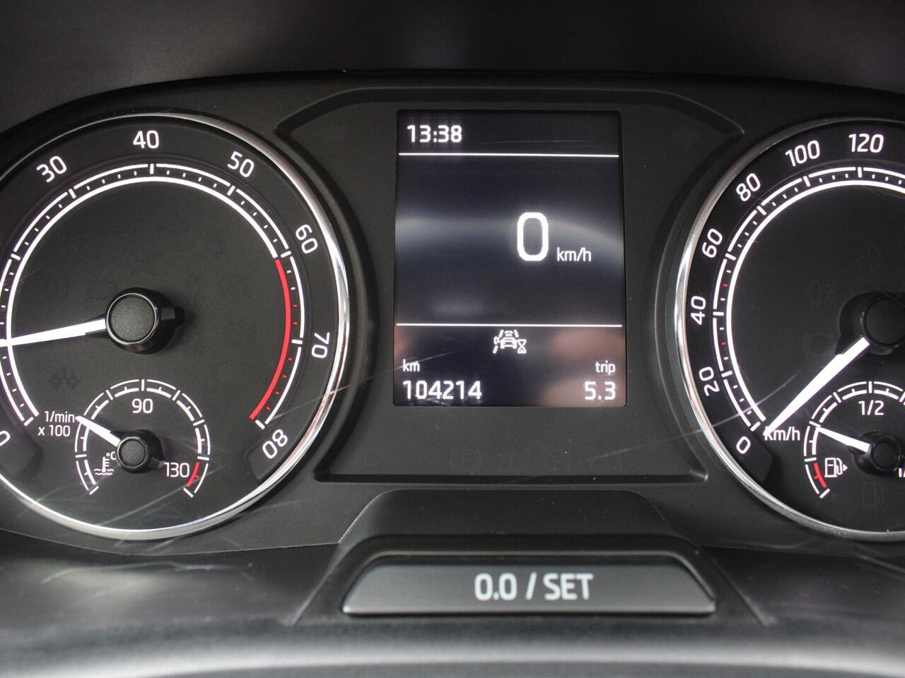 Skoda FABIA 1.0 TSI Ambition | APPLE CARPLAY |