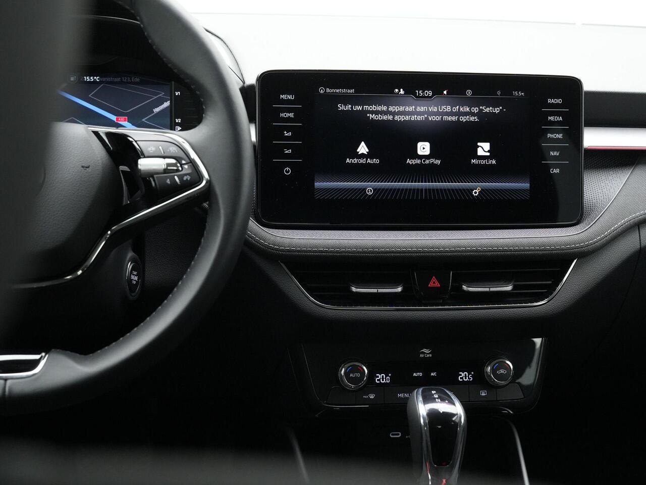 Skoda FABIA 1.0 TSI 110 pk Style | Adaptive Cruise | Navigatie | Parkeersensoren voor/achter | Keyless Entry | Carplay