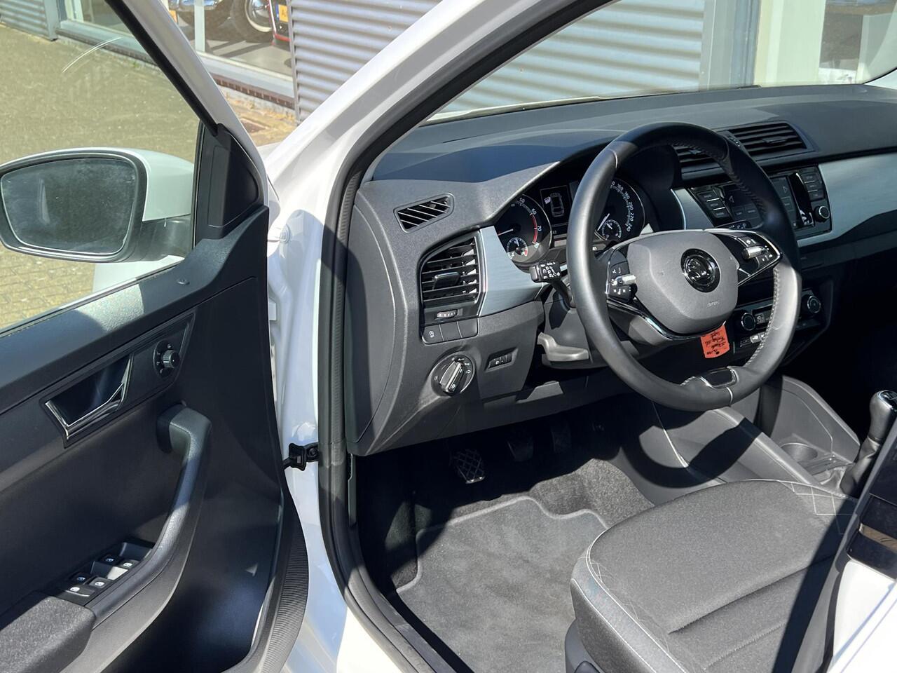 Skoda FABIA Combi 1.0 TSI Ambition | Camera | CarPlay | ECC | LM