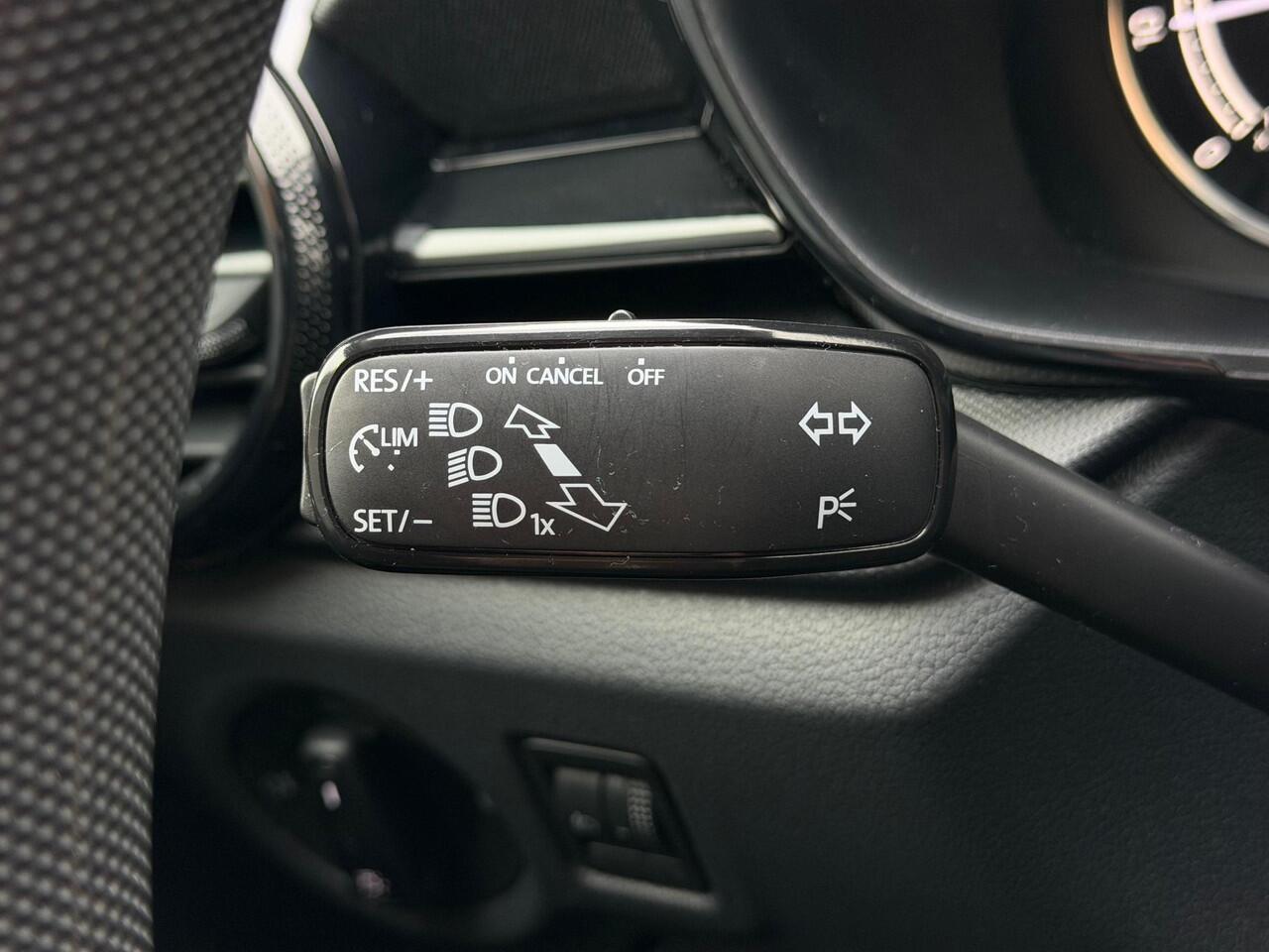 Skoda FABIA 1.0 MPI Ambition LED CarPlay PDC