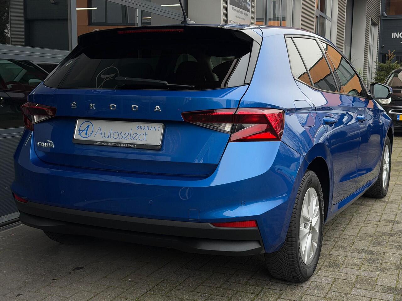 Skoda FABIA 1.0 MPI Ambition LED CarPlay PDC