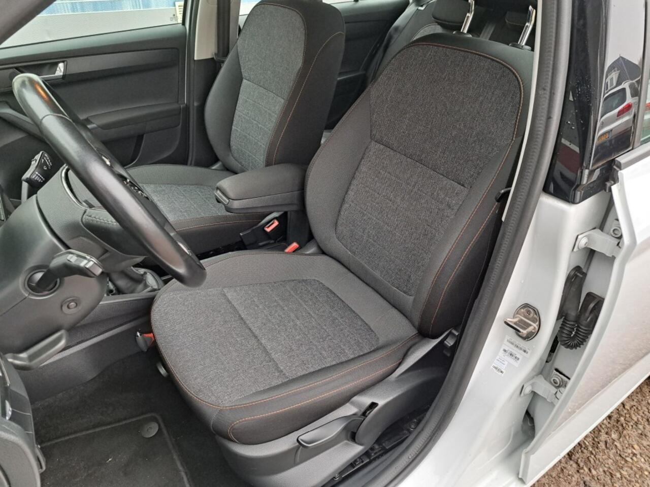 Skoda FABIA Combi 1.0 TSI 95 Pk Business Edition Trekhaak, Nav. Pdc, Airco