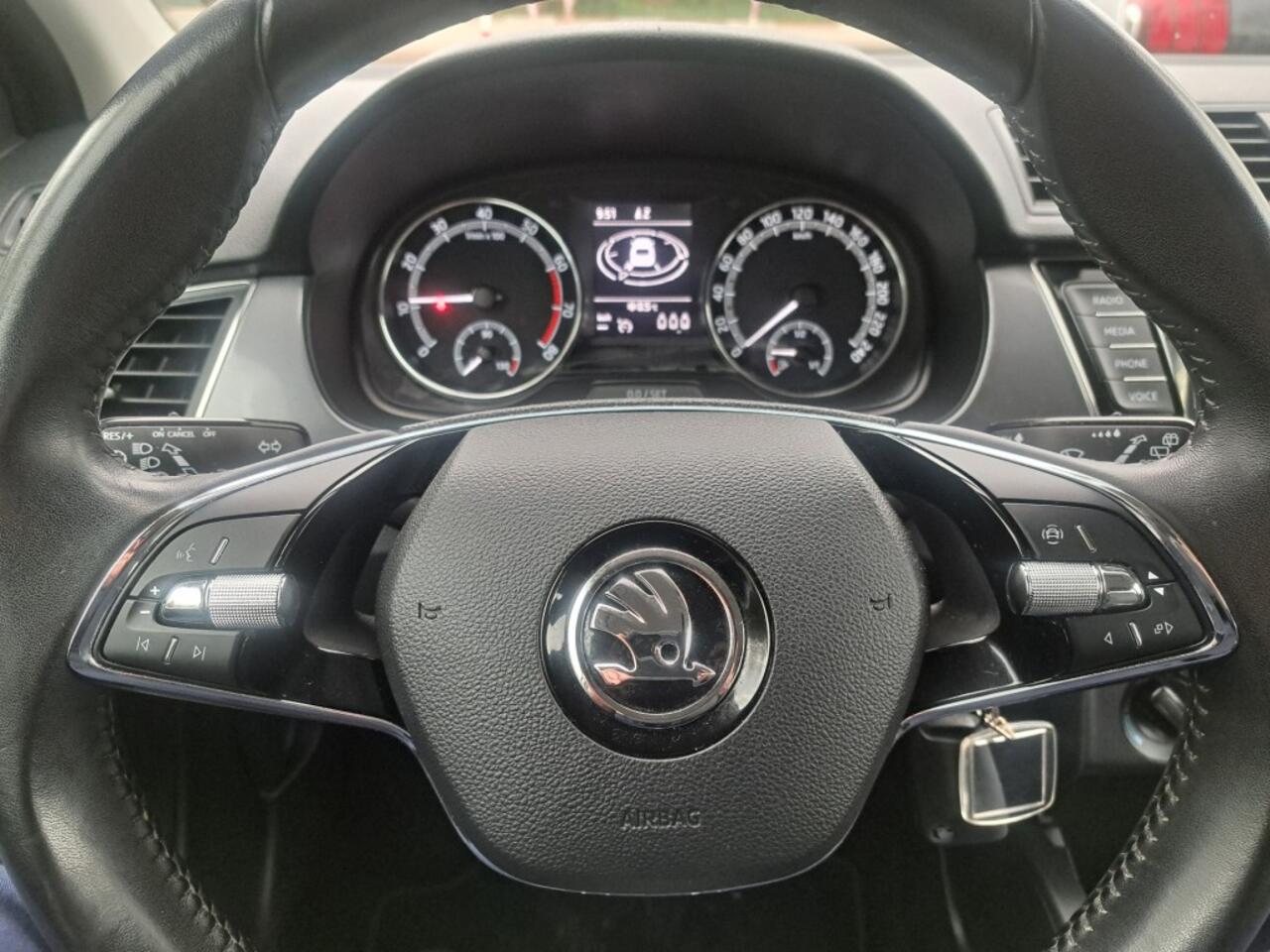 Skoda FABIA Combi 1.0 TSI 95 Pk Business Edition Trekhaak, Nav. Pdc, Airco