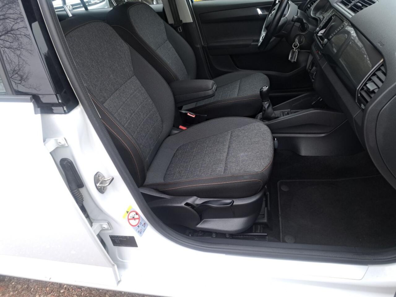 Skoda FABIA Combi 1.0 TSI 95 Pk Business Edition Trekhaak, Nav. Pdc, Airco